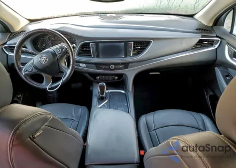 2018 Buick Enclave Essence z USA, uszkodzony, nr VIN 5GAERBKW5JJ122102